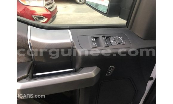 Buy Import Ford V8 White Car in Import - Dubai in Conakry Buy Import Ford V8 White Car in Import - Dubai in Conakry