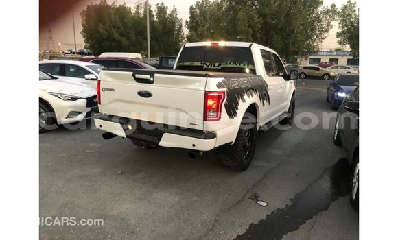 Buy Import Ford V8 White Car in Import - Dubai in Conakry Buy Import Ford V8 White Car in Import - Dubai in Conakry