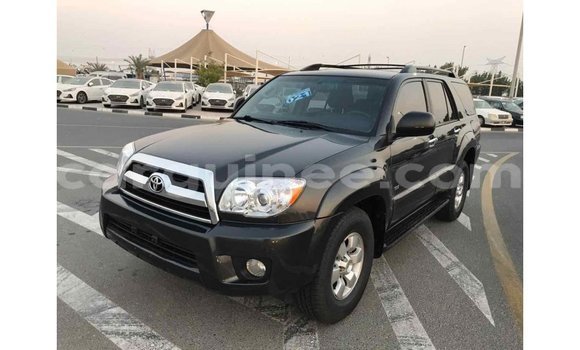 Acheter Import Voiture Toyota 4Runner Noir à Import - Dubai, Conakry Acheter Import Voiture Toyota 4Runner Noir à Import - Dubai, Conakry