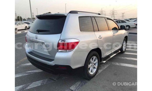 Acheter Import Voiture Toyota Highlander Autre à Import - Dubai, Conakry Acheter Import Voiture Toyota Highlander Autre à Import - Dubai, Conakry