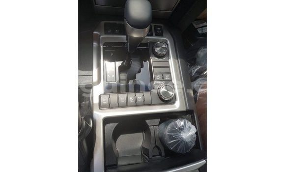 Acheter Import Voiture Toyota Land Cruiser Marron à Import - Dubai, Conakry Acheter Import Voiture Toyota Land Cruiser Marron à Import - Dubai, Conakry