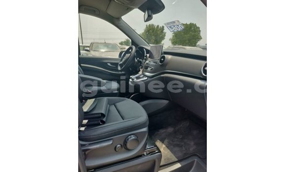 Buy Import Mercedes-Benz 250 Black Car in Import - Dubai in Conakry Buy Import Mercedes-Benz 250 Black Car in Import - Dubai in Conakry