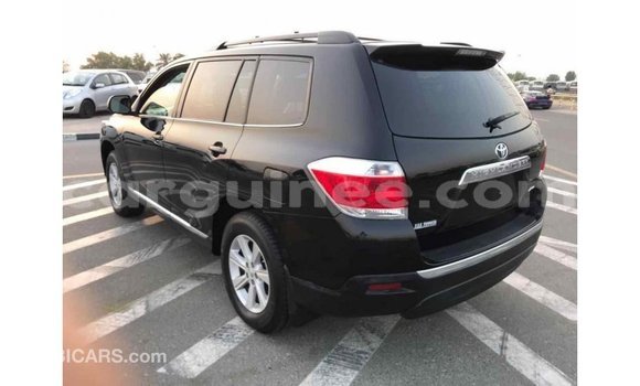 Acheter Import Voiture Toyota Highlander Noir à Import - Dubai, Conakry Acheter Import Voiture Toyota Highlander Noir à Import - Dubai, Conakry
