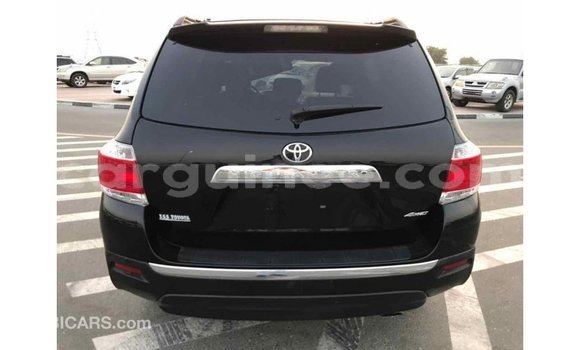 Acheter Import Voiture Toyota Highlander Noir à Import - Dubai, Conakry Acheter Import Voiture Toyota Highlander Noir à Import - Dubai, Conakry