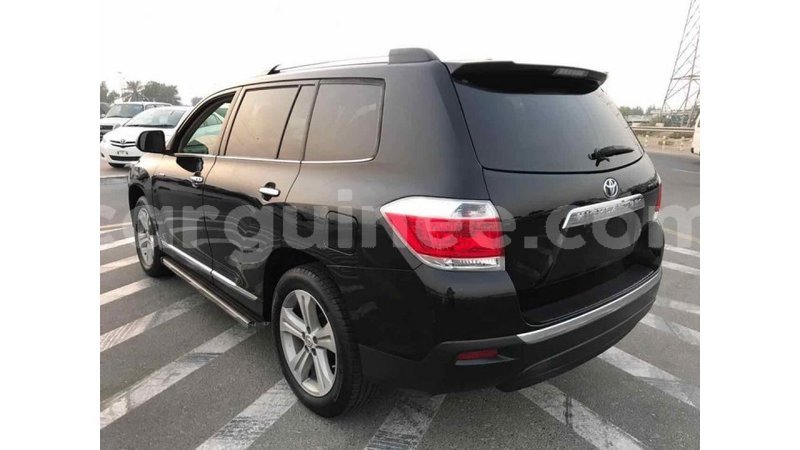 Big with watermark toyota highlander conakry import dubai 3561