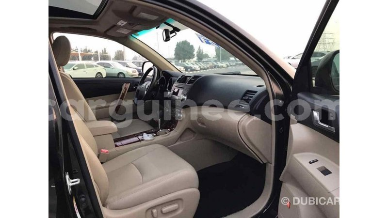 Big with watermark toyota highlander conakry import dubai 3561