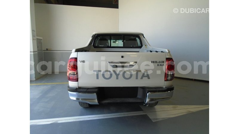 Big with watermark toyota hilux conakry import dubai 3567