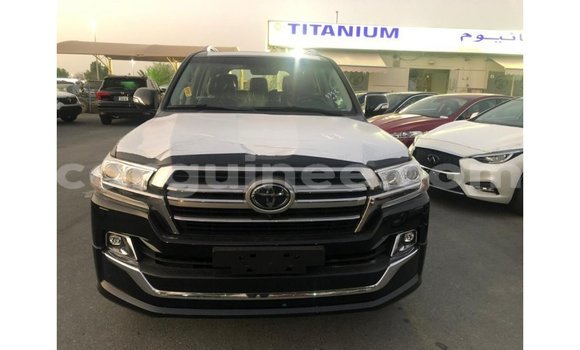 Buy Import Toyota Land Cruiser Black Car in Import - Dubai in Conakry Buy Import Toyota Land Cruiser Black Car in Import - Dubai in Conakry