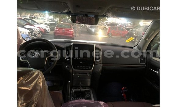 Buy Import Toyota Land Cruiser Black Car in Import - Dubai in Conakry Buy Import Toyota Land Cruiser Black Car in Import - Dubai in Conakry