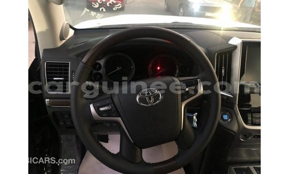 Buy Import Toyota Land Cruiser Black Car in Import - Dubai in Conakry Buy Import Toyota Land Cruiser Black Car in Import - Dubai in Conakry