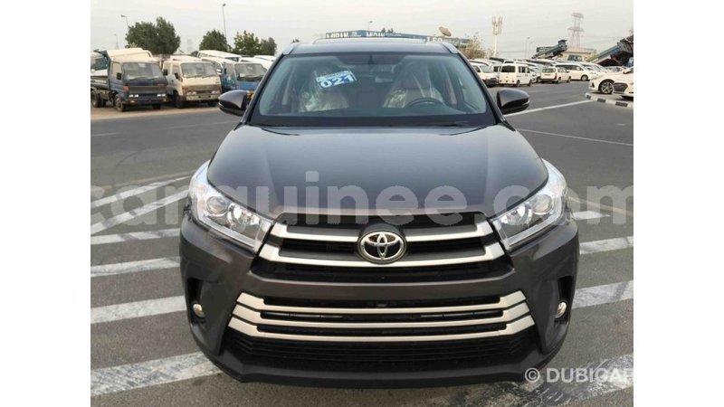 Big with watermark toyota highlander conakry import dubai 3570