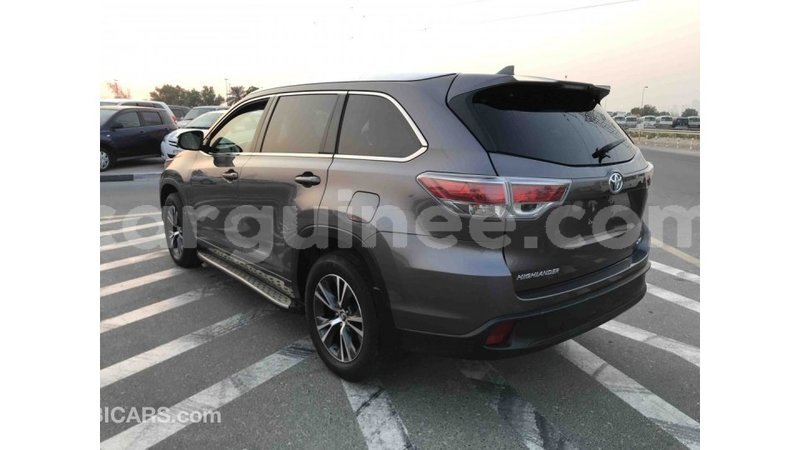 Big with watermark toyota highlander conakry import dubai 3570