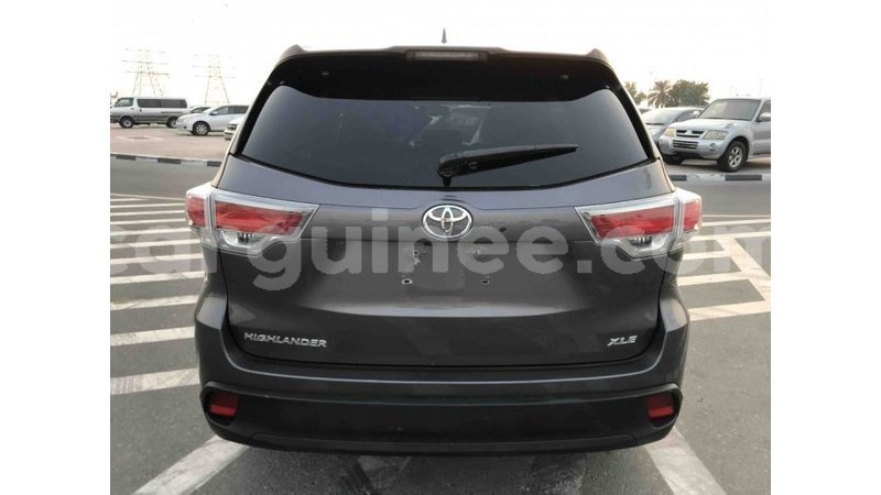 Big with watermark toyota highlander conakry import dubai 3570