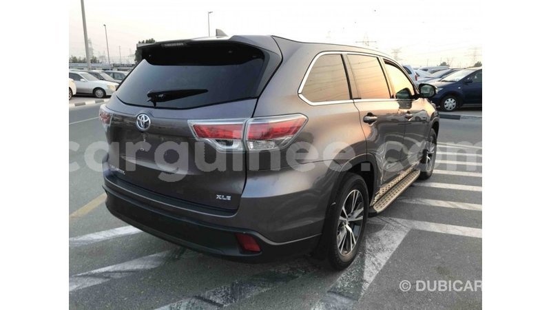 Big with watermark toyota highlander conakry import dubai 3570