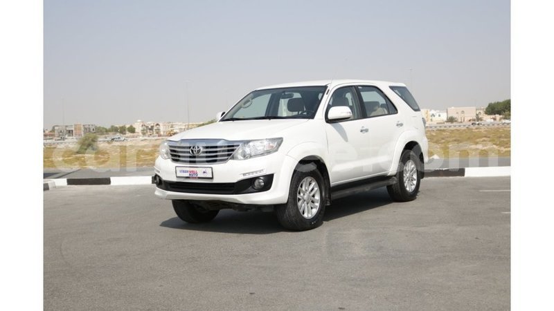 Big with watermark toyota fortuner conakry import dubai 3577