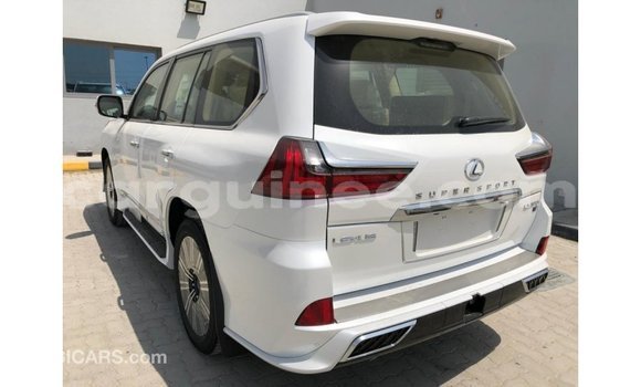 Acheter Import Voiture Lexus LX Blanc à Import - Dubai, Conakry Acheter Import Voiture Lexus LX Blanc à Import - Dubai, Conakry