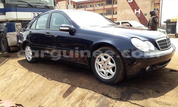 Buy Used Mercedes-Benz C–Class Blue Car in Conakry in Conakry Buy Used Mercedes-Benz C–Class Blue Car in Conakry in Conakry