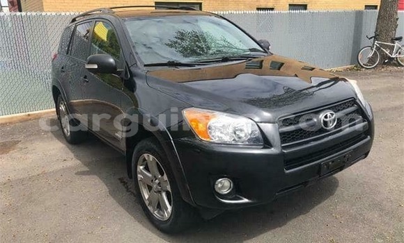 Acheter Occasion Voiture Toyota RAV4 Noir à Conakry, Conakry Acheter Occasion Voiture Toyota RAV4 Noir à Conakry, Conakry