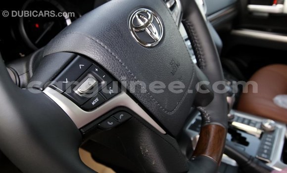 Acheter Import Voiture Toyota Land Cruiser Noir à Import - Dubai, Conakry Acheter Import Voiture Toyota Land Cruiser Noir à Import - Dubai, Conakry