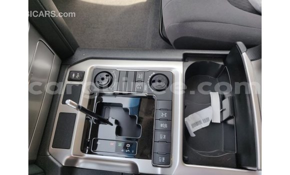 Acheter Import Voiture Toyota Land Cruiser Noir à Import - Dubai, Conakry Acheter Import Voiture Toyota Land Cruiser Noir à Import - Dubai, Conakry