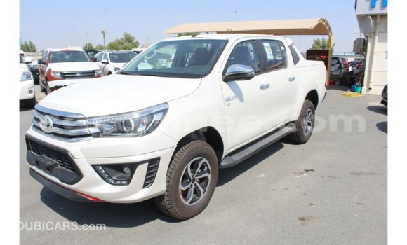 Buy Import Toyota Hilux White Car in Import - Dubai in Conakry Buy Import Toyota Hilux White Car in Import - Dubai in Conakry