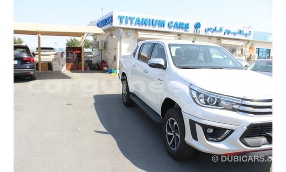 Buy Import Toyota Hilux White Car in Import - Dubai in Conakry Buy Import Toyota Hilux White Car in Import - Dubai in Conakry