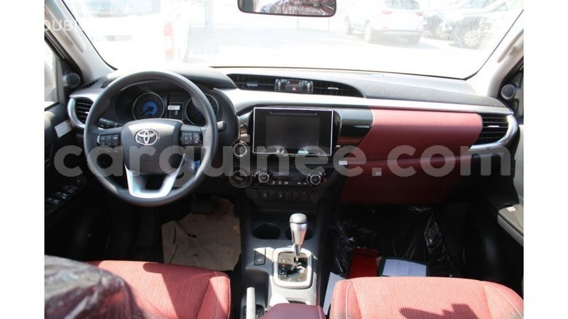 Big with watermark toyota hilux conakry import dubai 3639