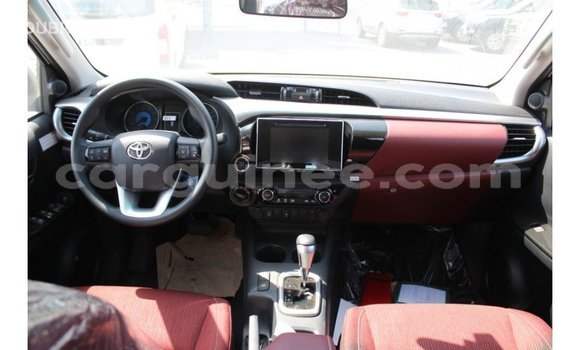 Buy Import Toyota Hilux White Car in Import - Dubai in Conakry Buy Import Toyota Hilux White Car in Import - Dubai in Conakry