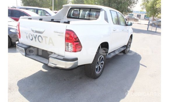 Buy Import Toyota Hilux White Car in Import - Dubai in Conakry Buy Import Toyota Hilux White Car in Import - Dubai in Conakry
