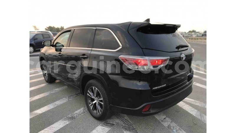 Big with watermark toyota highlander conakry import dubai 3640