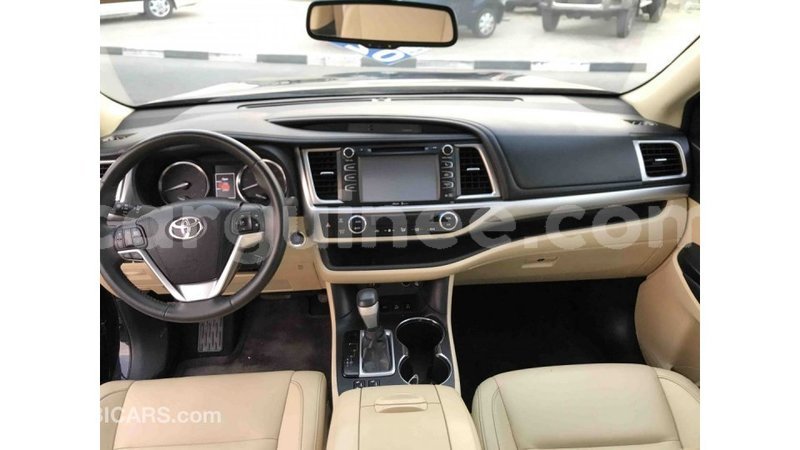 Big with watermark toyota highlander conakry import dubai 3640