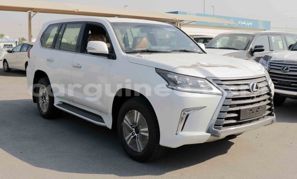 Acheter Import Voiture Lexus LX Blanc à Import - Dubai, Conakry Acheter Import Voiture Lexus LX Blanc à Import - Dubai, Conakry