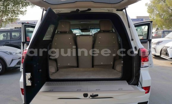 Buy Import Toyota Land Cruiser White Car in Import - Dubai in Conakry Buy Import Toyota Land Cruiser White Car in Import - Dubai in Conakry