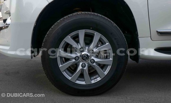 Buy Import Toyota Land Cruiser White Car in Import - Dubai in Conakry Buy Import Toyota Land Cruiser White Car in Import - Dubai in Conakry