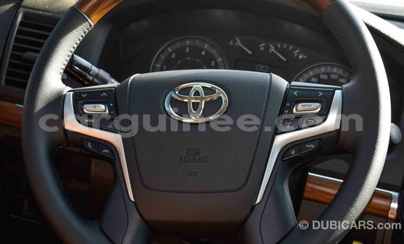 Buy Import Toyota Land Cruiser White Car in Import - Dubai in Conakry Buy Import Toyota Land Cruiser White Car in Import - Dubai in Conakry