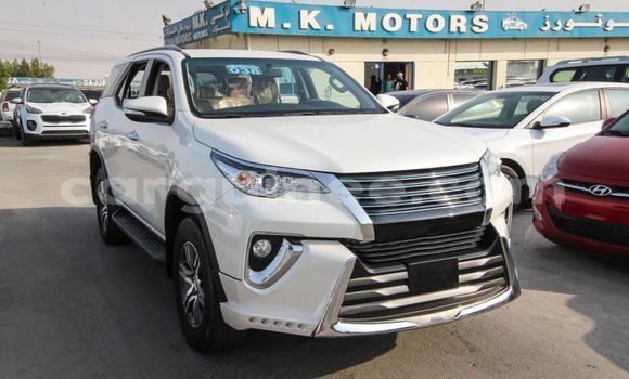 Buy Import Toyota Fortuner White Car in Import - Dubai in Conakry Buy Import Toyota Fortuner White Car in Import - Dubai in Conakry