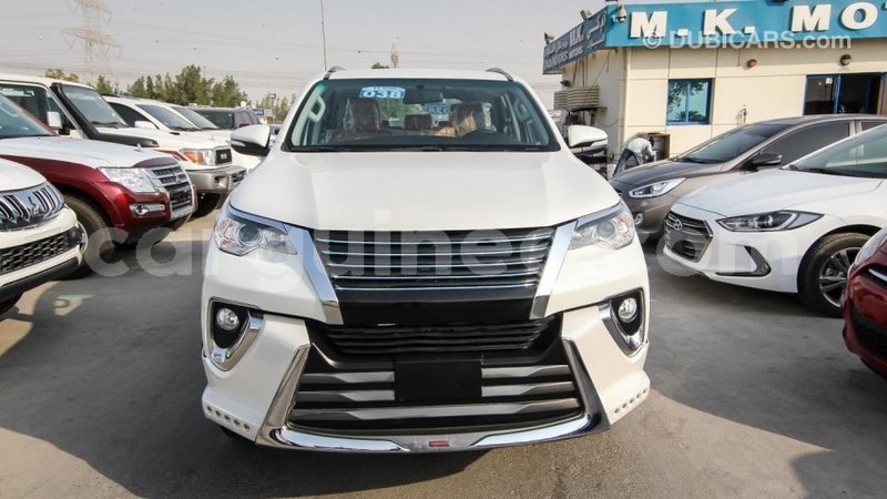 Big with watermark toyota fortuner conakry import dubai 3662