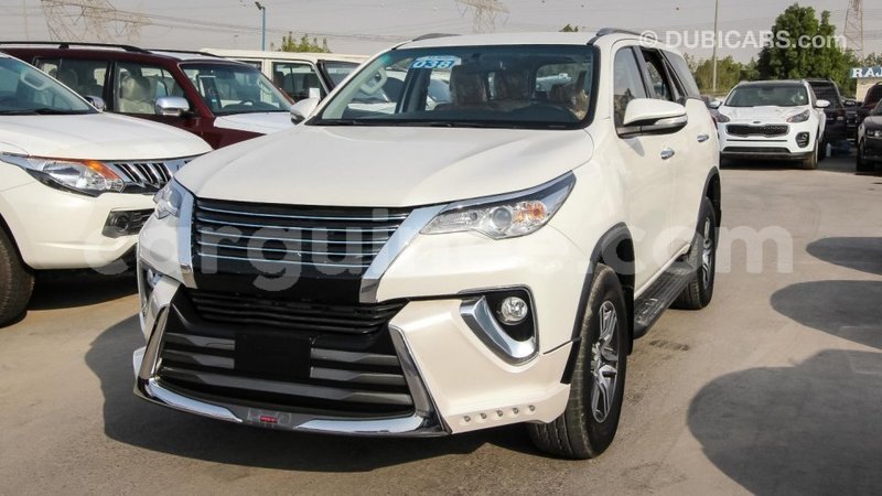 Big with watermark toyota fortuner conakry import dubai 3662