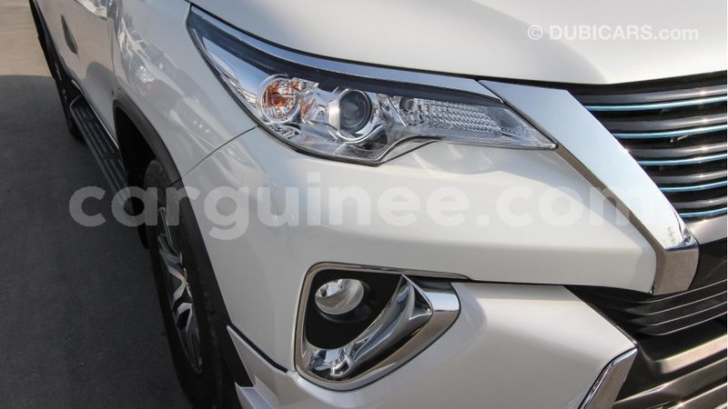 Big with watermark toyota fortuner conakry import dubai 3662