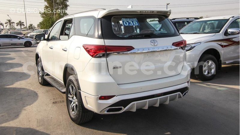 Big with watermark toyota fortuner conakry import dubai 3662