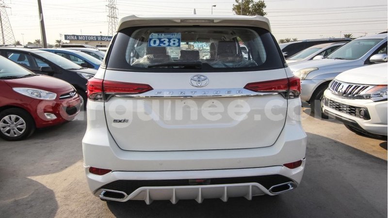 Big with watermark toyota fortuner conakry import dubai 3662