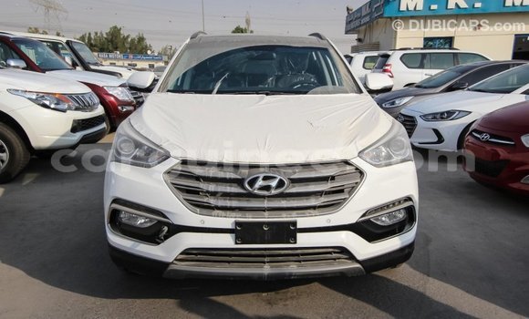 Buy Import Hyundai Santa Fe White Car in Import - Dubai in Conakry Buy Import Hyundai Santa Fe White Car in Import - Dubai in Conakry