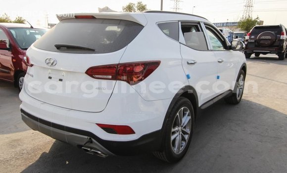 Buy Import Hyundai Santa Fe White Car in Import - Dubai in Conakry Buy Import Hyundai Santa Fe White Car in Import - Dubai in Conakry