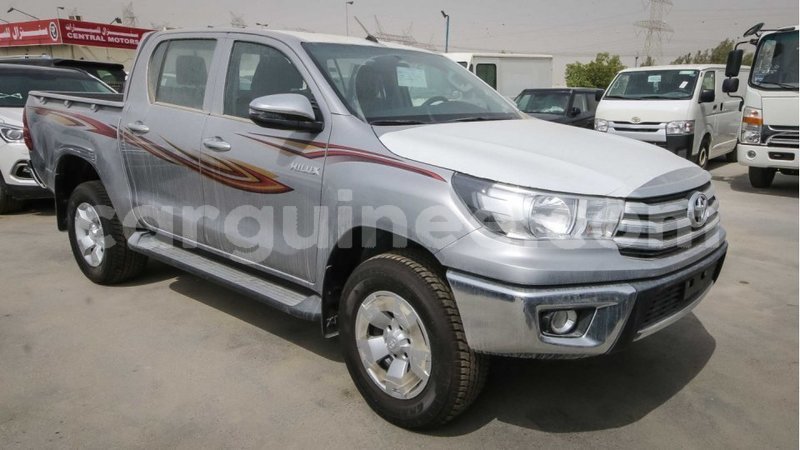 Big with watermark toyota hilux conakry import dubai 3664