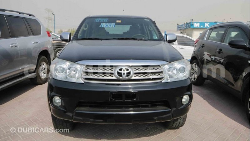 Big with watermark toyota fortuner conakry import dubai 3665