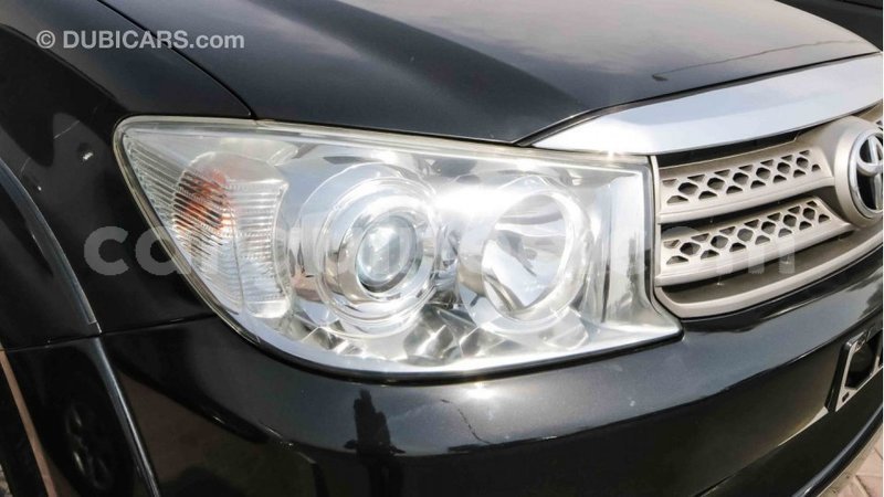 Big with watermark toyota fortuner conakry import dubai 3665