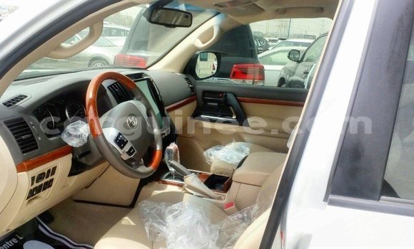 Buy Import Toyota Land Cruiser Other Car in Import - Dubai in Conakry Buy Import Toyota Land Cruiser Other Car in Import - Dubai in Conakry