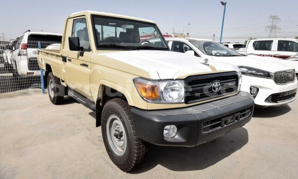 Buy Import Toyota Land Cruiser Beige Car in Import - Dubai in Conakry Buy Import Toyota Land Cruiser Beige Car in Import - Dubai in Conakry