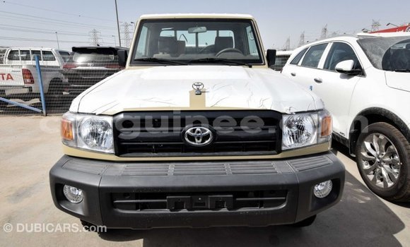 Buy Import Toyota Land Cruiser Beige Car in Import - Dubai in Conakry Buy Import Toyota Land Cruiser Beige Car in Import - Dubai in Conakry