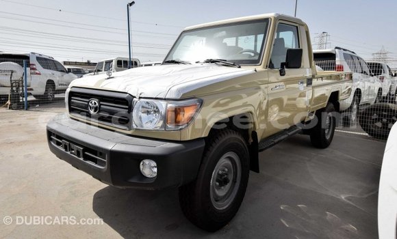 Buy Import Toyota Land Cruiser Beige Car in Import - Dubai in Conakry Buy Import Toyota Land Cruiser Beige Car in Import - Dubai in Conakry